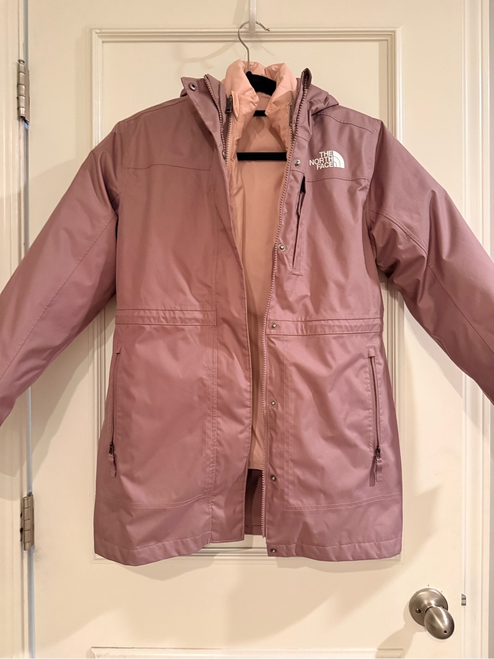 The North Face Girl’s Waterproof Hooded Parka- Size L (12)